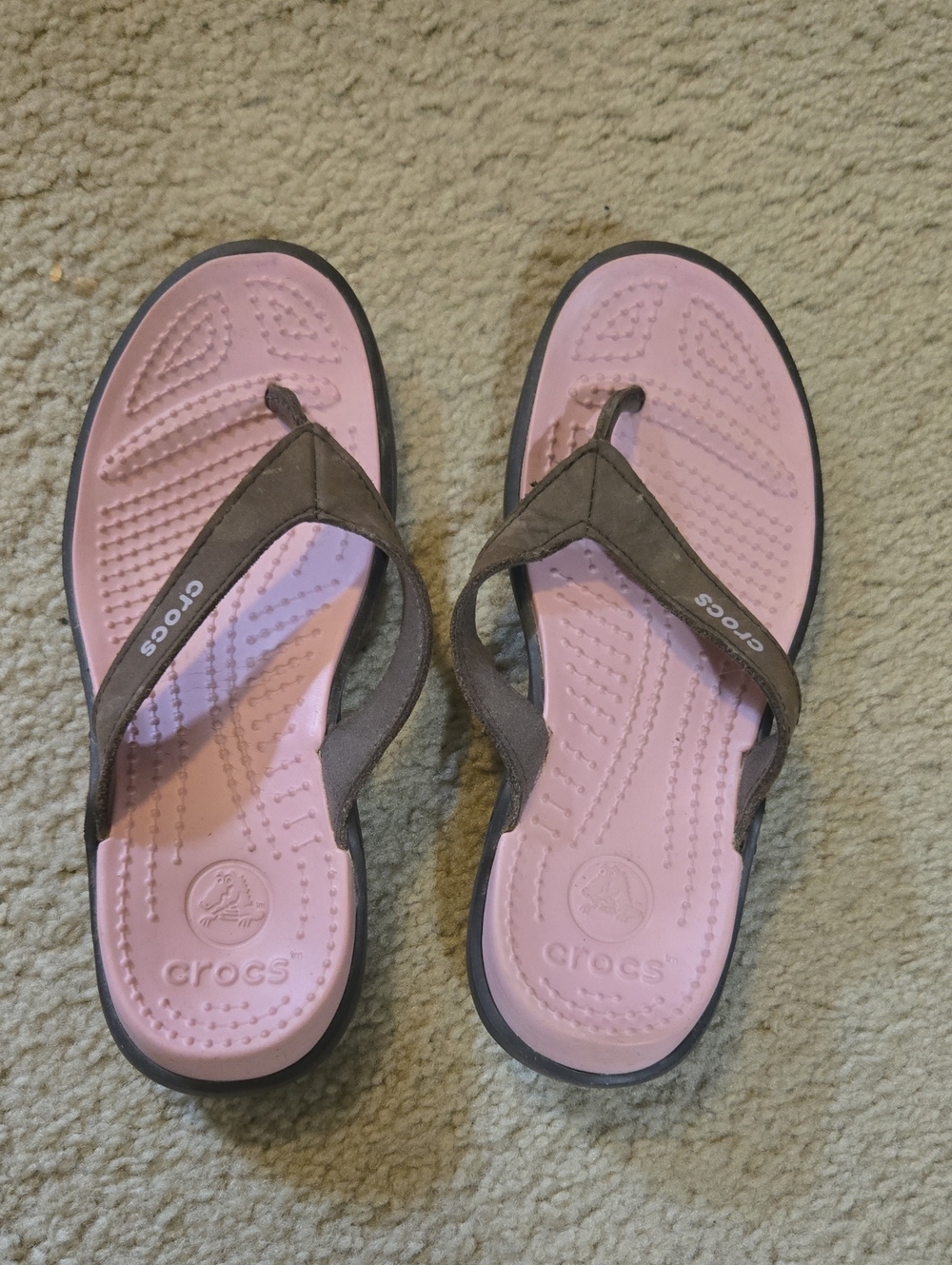 CROCS Pink Footbed Brown Strap Thong Sandals
